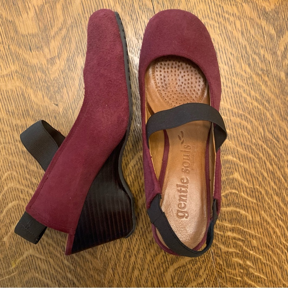 Gentle Souls Ridge It Mary Janes Red Suede Sling Back 8.5 Comfort Wedge